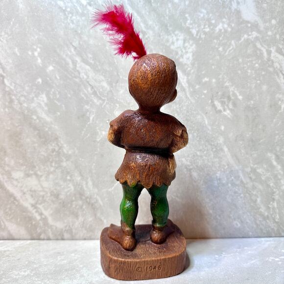 1946-49 Vintage Peter Pan with red feather Community Chest award trophy figurine - Picture 9 of 12